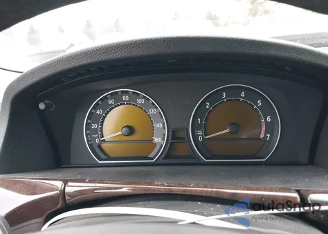 2006 BMW 750Li z USA, uszkodzony, nr VIN WBAHN83556DT26689